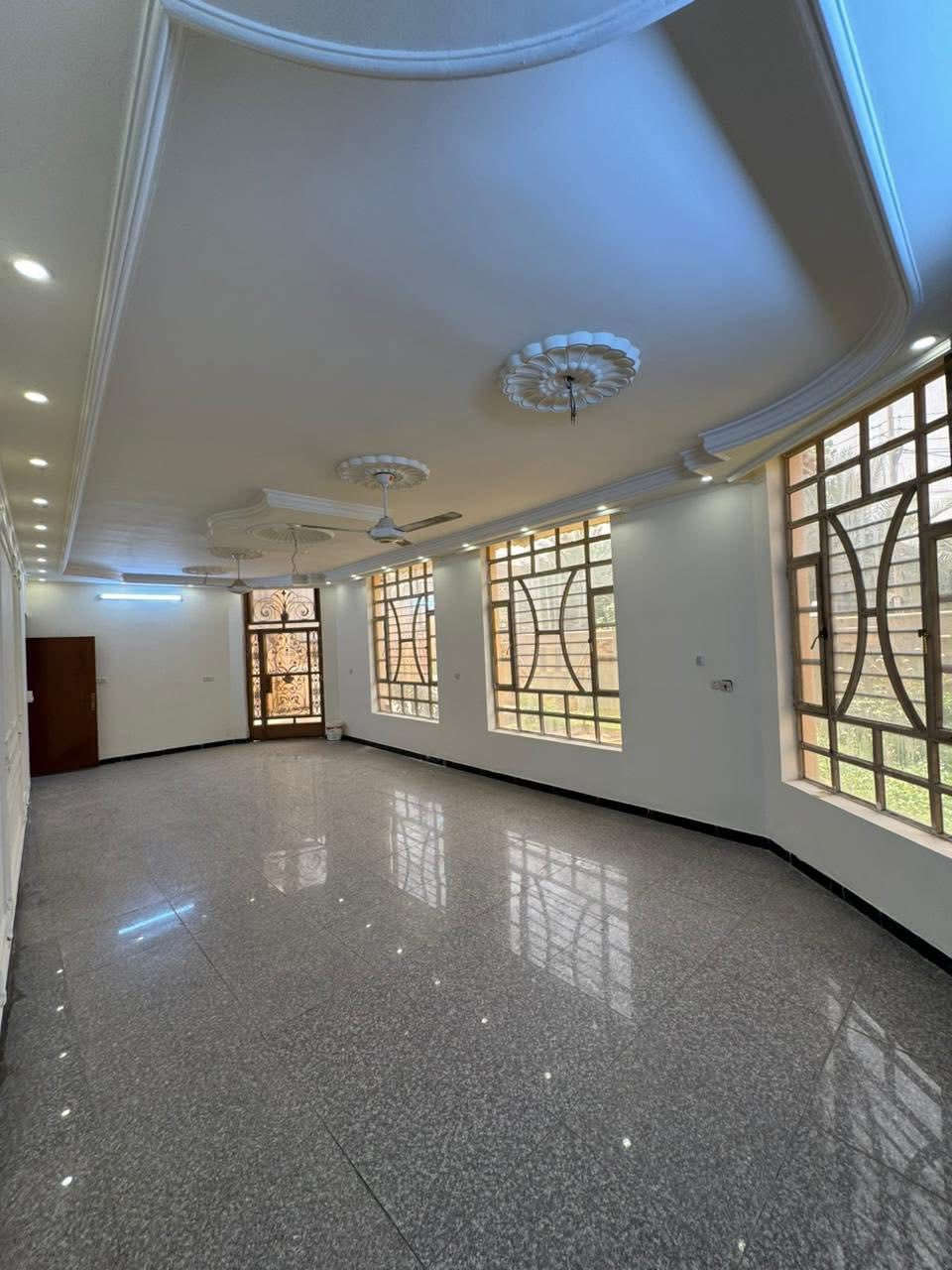 🏠 البيت للبيع
الجزيرة السياحية /الفحامة
 
بناء طابوق درجة اولى /مساحة320م

عرض الشارع 10م تبليط جديد ومجاري

يبعد 20م عن الشارع الرئيسي التجاري المدارس والمستوصف ومركز الشرطة.

سند 25طابو الاعظمية—ملك زراعي صرف

المواصفات :
🔸5غرف نوم
🔸كراج /حديقة كبيره
🔸استقبال واسع 
🔸مطبخ حار /وبارد
🔸بيتونه كبيره
🔸سطح كامل 

✨بيت مرتب …..موقع راقٍ……سعر منطقِ

للاستفسار:***********
