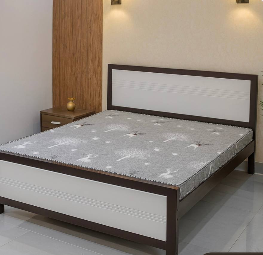 سرير بتصميم حديث ، القاعدة من الخشب الطبيعي الصلب ، والجوانب والرأس العالي خشب MDF سميك
قياسات النفرين
📐 الطول 200 سم * العرض 180 سم * الارتفاع 48 سم

🏷️ السعر 150 الف

قياسات النفر ونص
📐 الطول 200 سم * العرض 120 سم * الارتفاع 48 سم

🏷️ السعر 125 الف

🚗 توصيل لجميع محافظات العراق


**إذا كنت صاحب هذا الإعلان وتريد حذفه لأي سبب، رجاءا أرسل رسالة إلى الدعم الفني**