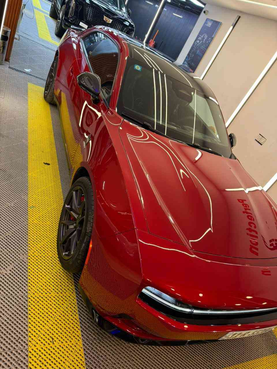 �⚡ للبيع جارجر  دايتونا ستيج2 /2024 كهرباء ⚡🚗

إذا تريد سيارة بيها هيبة وصوت بلادي يلفت الشارع 🔊🔥
هاي مو عادية… هاي جارجر كهرباء عزمها حاضر من أول دعسة 😈

🔹 ماشيه 4000 كيلو فقط
🔹 بعدها زيرو بحالة الوكالة
🔹 كهرباء صافي بدون محرك بنزين
🔹 عزم فوري وثبات قوي
🔹 شاشة كبيرة + كامرات
🔹 سنسرات أمامي وخلفي
🔹 بصمة تشغيل
🔹 داخلية نظيفة جداً بدون أي ملاحظة

السيارة ما تحتاج ولا دينار
تركب وتمشي وانت مرتاح 💪⚡

للجادين فقط والسعر قابل للنقاش

📍 الموقع: بغداد – اليرموك 

***********

#العراق
#سيارات
#للبيع
#اليوم
