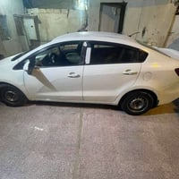 كيا ريو • ٢٠١٥ • ضربة خلفية