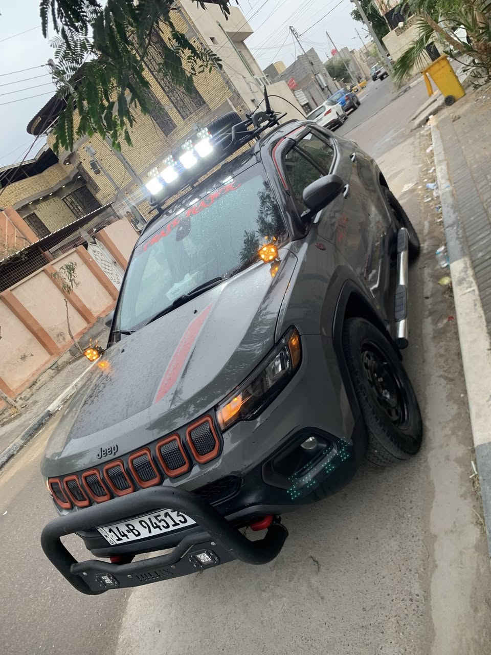 السلام عليكم جيب كومباس 2022 فئه تريل هوك السياره مصروف عليها هواي فول تزويد جاهزه وحلوه تجي وتشوف بعينك احلى من الصور حادثها يمك بالصور كلشي امبين افتح الصور وشوف السعر ب163 وبيها مجال بيع او مراوس تحويل مباشر بيع او مراوس شنو عندك اتصل وبالخدمه مديل 22 الشكل الجديد استفسار ***********
