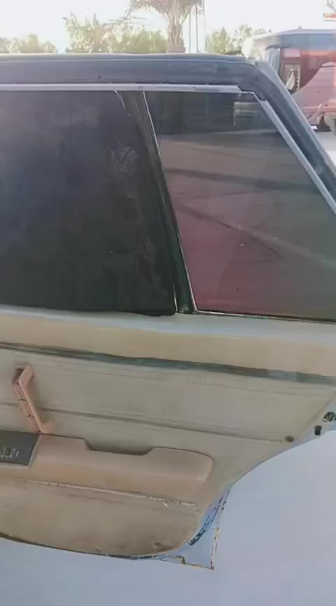 السلام عليكم سوبر 82 رقم انكليزي مكينة وكير وحدادية كارتون سيارة مال جناي تاخذهة وتدعيلي ترايك وين ميعجبك شرط راعيهة يريد مداور السعر 35 مجال حك الجية الرقم *********** / ***********
