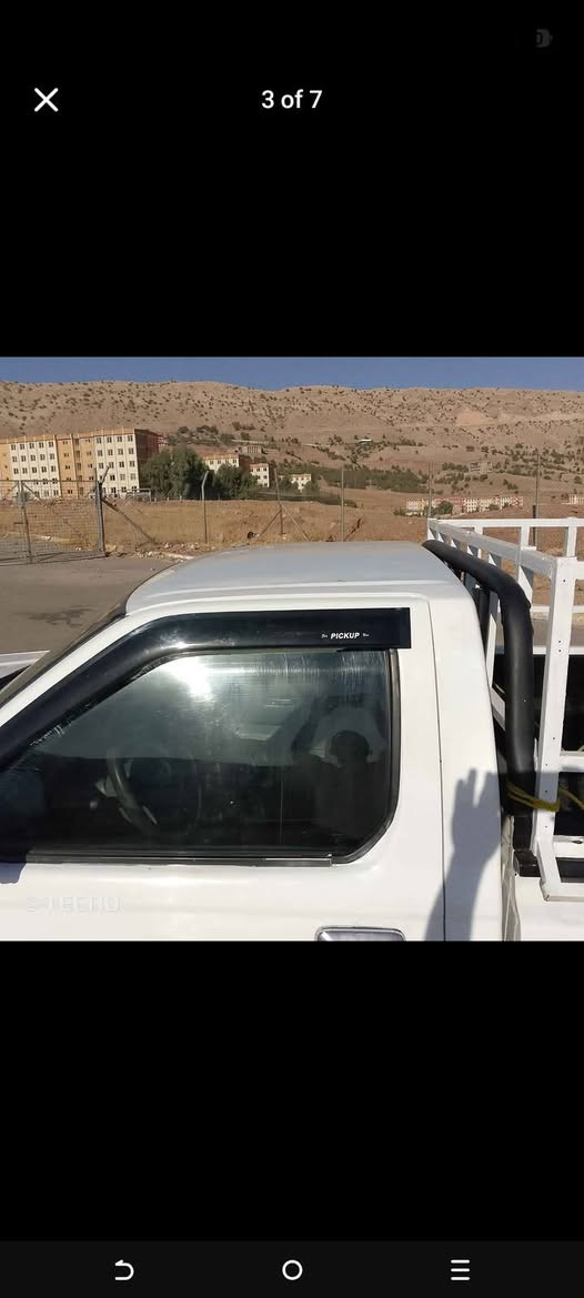 نيسان پيكا ب 2002 ئارمو سه نه وى اسلى ارم هه ولير چوار تايه ى نوييه توندو تؤله ته قه وره قه ى نيه 3پارچه ى هه يه پينج قولابه ژ.*********** أربيل, العراق
