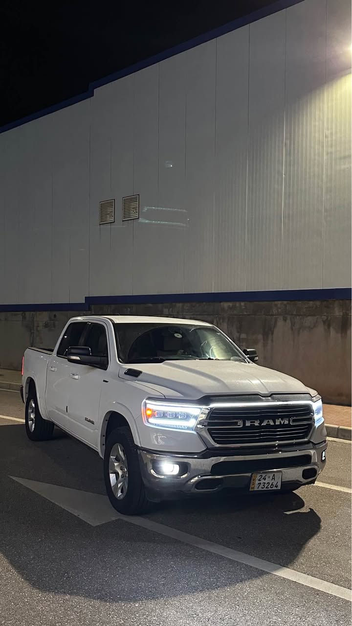 Dodge Ram 2021 
ماشية 76 مايل 
الضرر :1 جملغ  الخلفي 
4x4 دبل اكسل 
المواصفات Big Horn 
المحرك : ٦ سلندر 
كشن جلد 
شاصى قصير باب طويل 
***********
Duhok 
السعر 260$ 
و مجال أربيل, العراق

