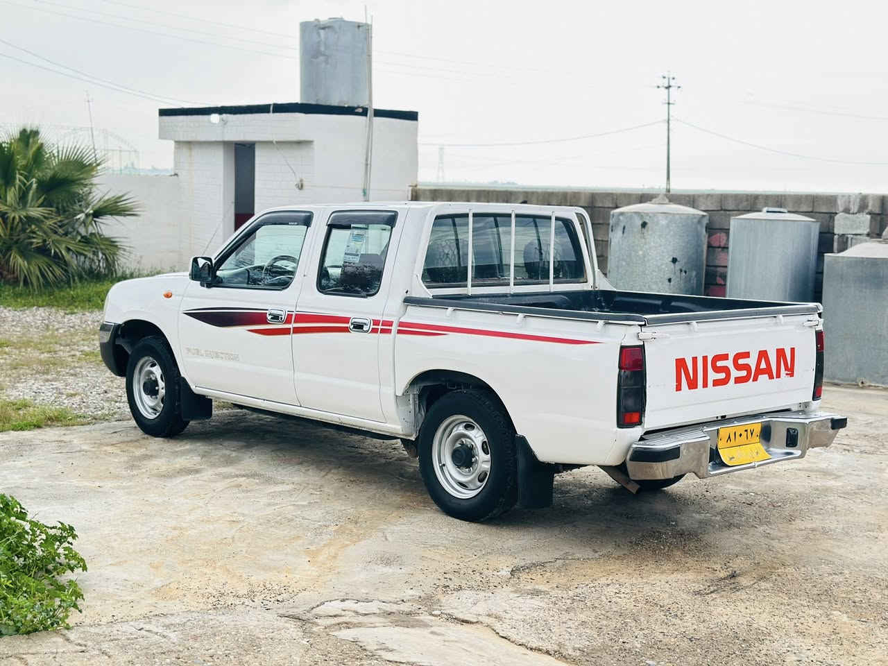 السلام عليكم نيسان للبيع موديل 2010رقم اربيل تحويل مباشر مضروبه هزه كامل مكفوله من الصبغ بيه مكانات بارد السونار مرفق بالصور محرك مامفتوح گير شرط كهربائيات كله شغاله تواير جدد السعر 125وبيه مجال العنوان كركوك الحويجه رقم الهاتف ***********
