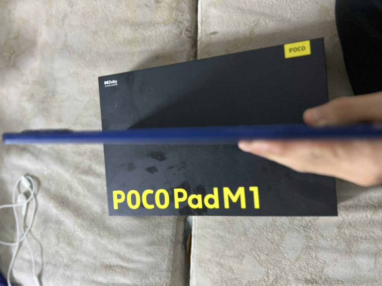 السلام عليكم 
ايباد POCO Pad M1 بطاريه ١٠٠ 
عدد الدورات٢ 
سعه البطاريه ١٢٠٠٠ 
جهاز قبل ٤ ايام مفتوح من الكارتونه غراضه كامله 
سعر ٣٨٥ وبي مجال للشراي 
متوفر خاص 
او تصال على هاذ الرقم ***********
