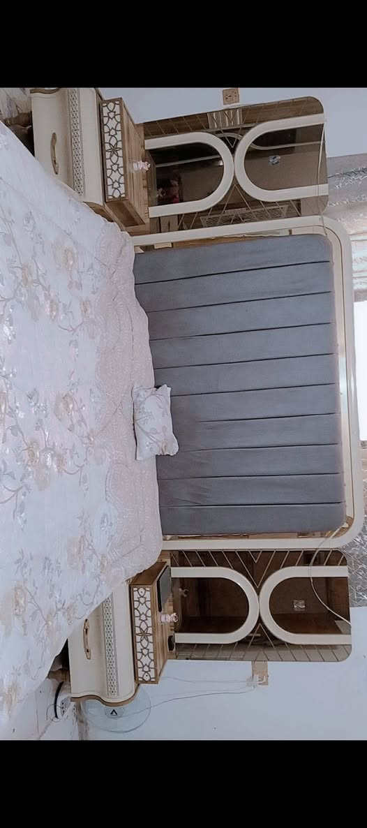 غرفة نوم مستعجيل على بيعتهة نضافتهة 100/100ماخذيهة مليون وربع يردوهة 800مع مجال للشراي


**إذا كنت صاحب هذا الإعلان وتريد حذفه لأي سبب، رجاءا أرسل رسالة إلى الدعم الفني**