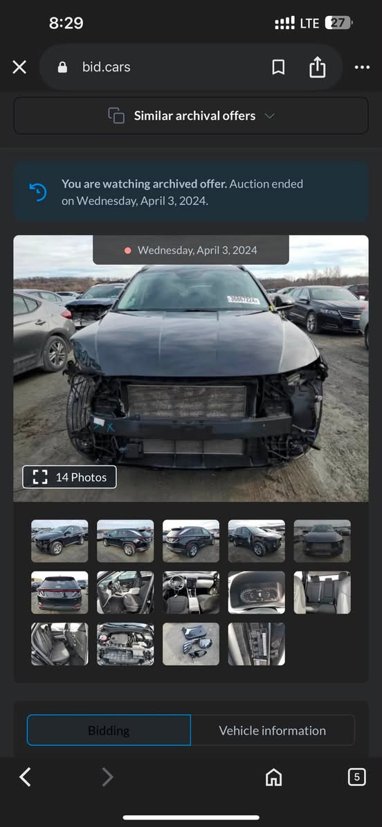 سلام عليكم
هيونداي توسان 2022 SEL 
المحرك : 2500cc  GDI
نوع الدفع : رباعي HTRAC
گير 8 نمر
اللون : اسود
المواصفات
بگ لايت LED 
اللايت الامامي LED 
قياده ذاتية
مثبت سرعه تفاعلي
المحافظة ؏ المسار
رادار امامي (مانع تصادم امامي)
رادارات خلفيه (مانع تصادم خلفي)
نقطة عمياء بالمري الجانبية 
كشنات مخمل
وضعيات قياده 4 ( sport / snow / normal / smart )
سايد بريك كهربائي + اوتو هولد
شاشة كبيره 8 انج تدعم ابل كار بلي وايرلس و اندرويد اوتو وايرلس
تدفئة بالكشنات الاماميه
تبريد خلفي
الجامات الامامية اوتو
كامره خلفيه دواره
تشغيل عن بعد
نظام نزول المنحدرات
السيارة ماشيه 80 الف ميل
السيارة كلش  نظيفة ومابيهه نقص ومعتني بيهه الى اقصى حد بانزين كله محسن ( بدون دوانز ) ودهن من احسن النوعيات
صور الحادث مرفقه بالمنشور (بدوووون ايرباك ) 
للاستفسار *********** متوفر ؏ الخط العادي ومتوفر واتساب ممتوفر ؏ الفيس 
السعر178وبيهه مجال بسيط
مكان السياره كربلاء
