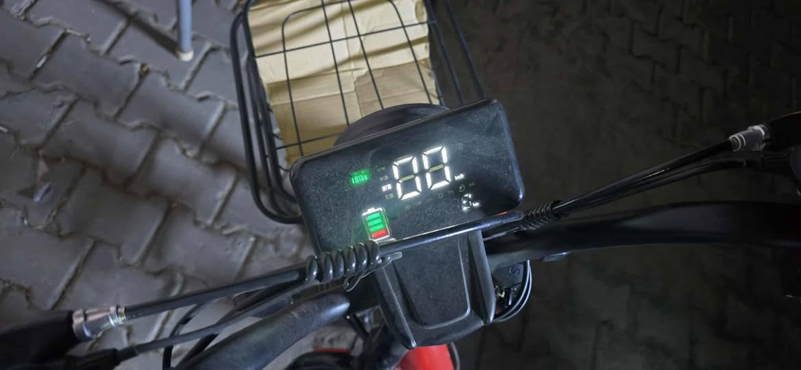 دراجة شحن جديدة استعمال قليل حجم ٢٠ السعر ٢٥٠
*********** أو ***********
