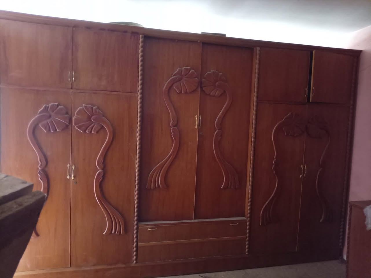 السلام عليكم عندي غرفه نوم صاج عراقي ست ابواب خشب وملحق بيها ضرر بسيط 800وبيها مجال بسيط


**إذا كنت صاحب هذا الإعلان وتريد حذفه لأي سبب، رجاءا أرسل رسالة إلى الدعم الفني**