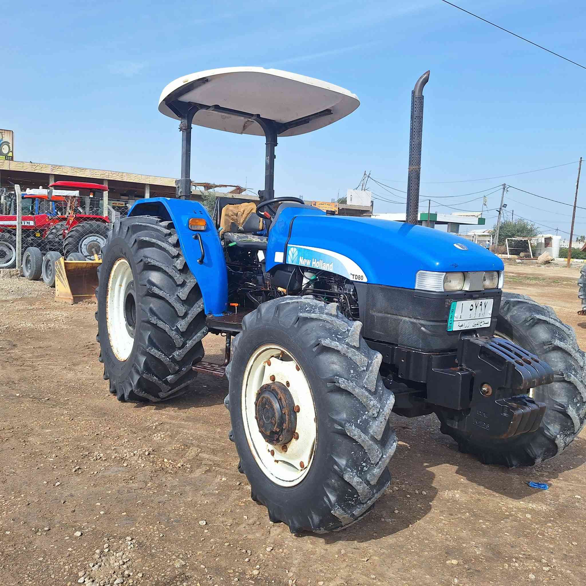 نيوهولند موديل ٢٠١١ جديده رقم صلاح الدين .
مكفوله كفاله عامه .. 
المكان/ بابل الكفل 
للاستفسار/***********
***********
