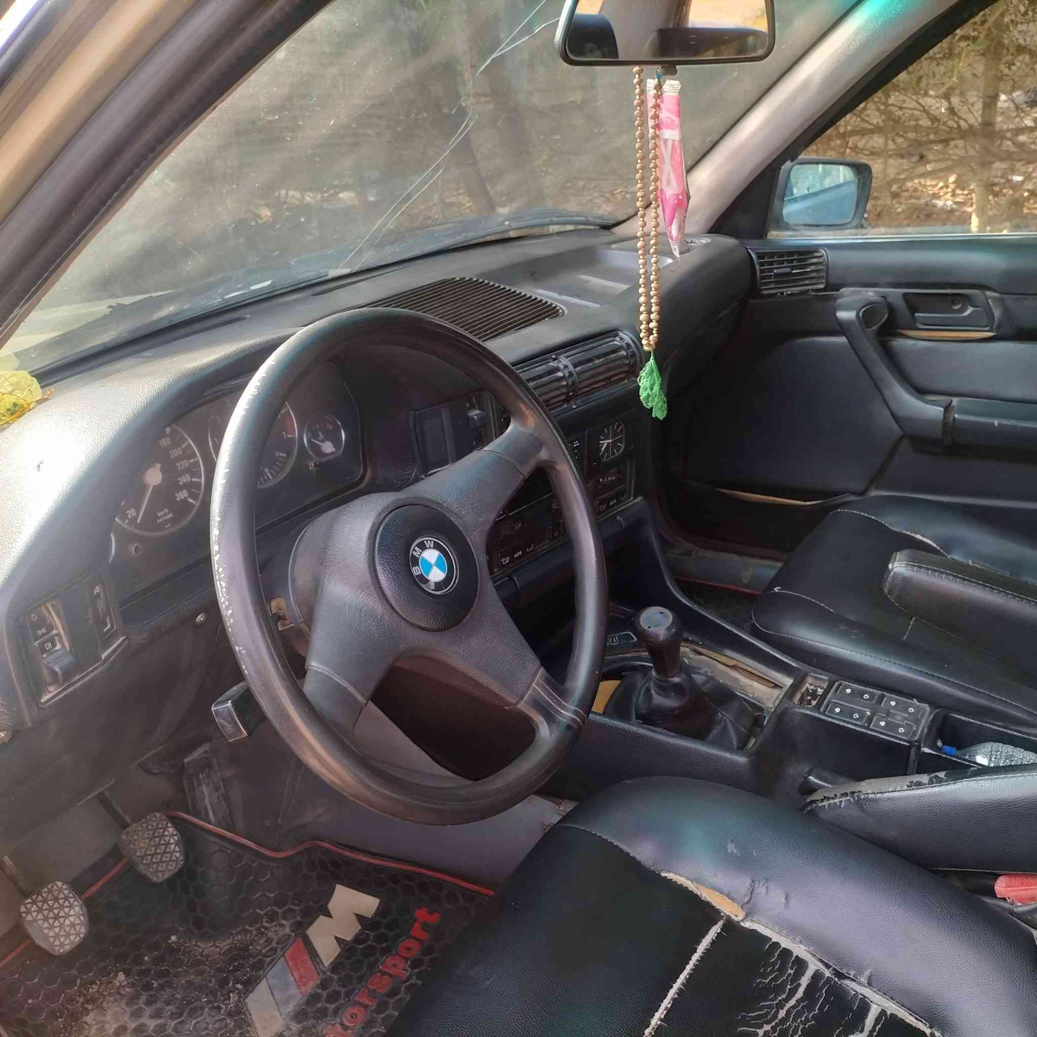 السلام عليكم
بي ام 525

مكينه مفتوح رقم واسط راعيها بالكوت تحويل مباشر  المكان واسط تفاصيل اكثر اتصل على رقم *********** السعر ٣٥ وبيها مجال
