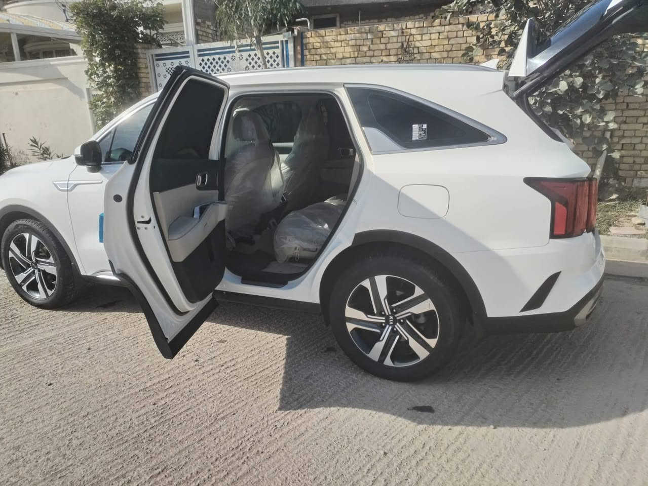 سورنتوا
٢٠٢١
٦ سلندر
٧ راكب
خليجي ابيض رقم واسط
تحويل ثني يوم بسمنه ستخدام شخصي عنوان كوت واستفسار عله رقم ‏‪***********‬‏
