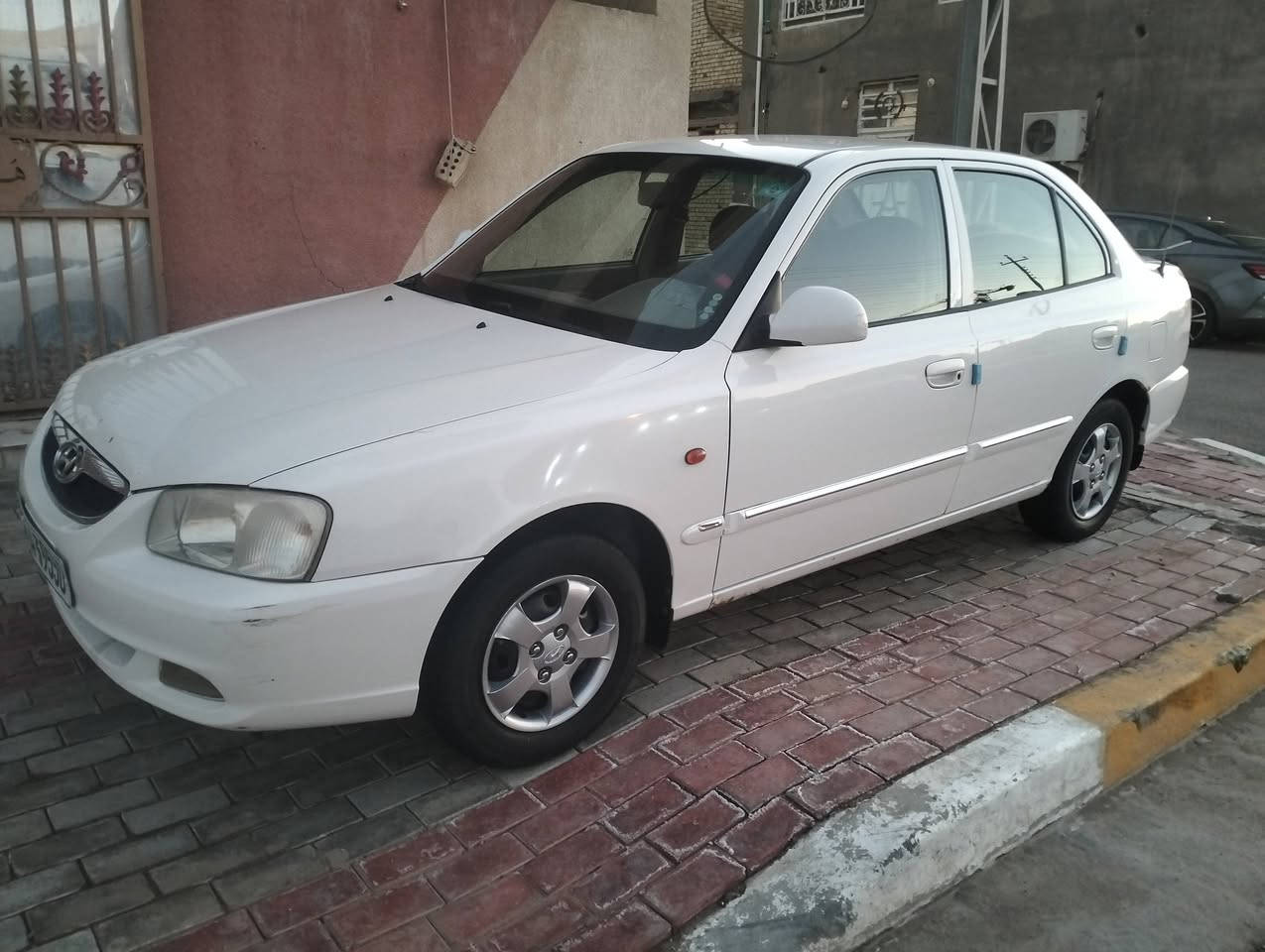 سلام عليكم
فيرنا موديل 2015 كفاله كير مكينه 
عوزه حداديه اماميه السعر 83 او بيه مجال 
مكاني كربلاء باسمي تحويل وين ميعجبك
***********
