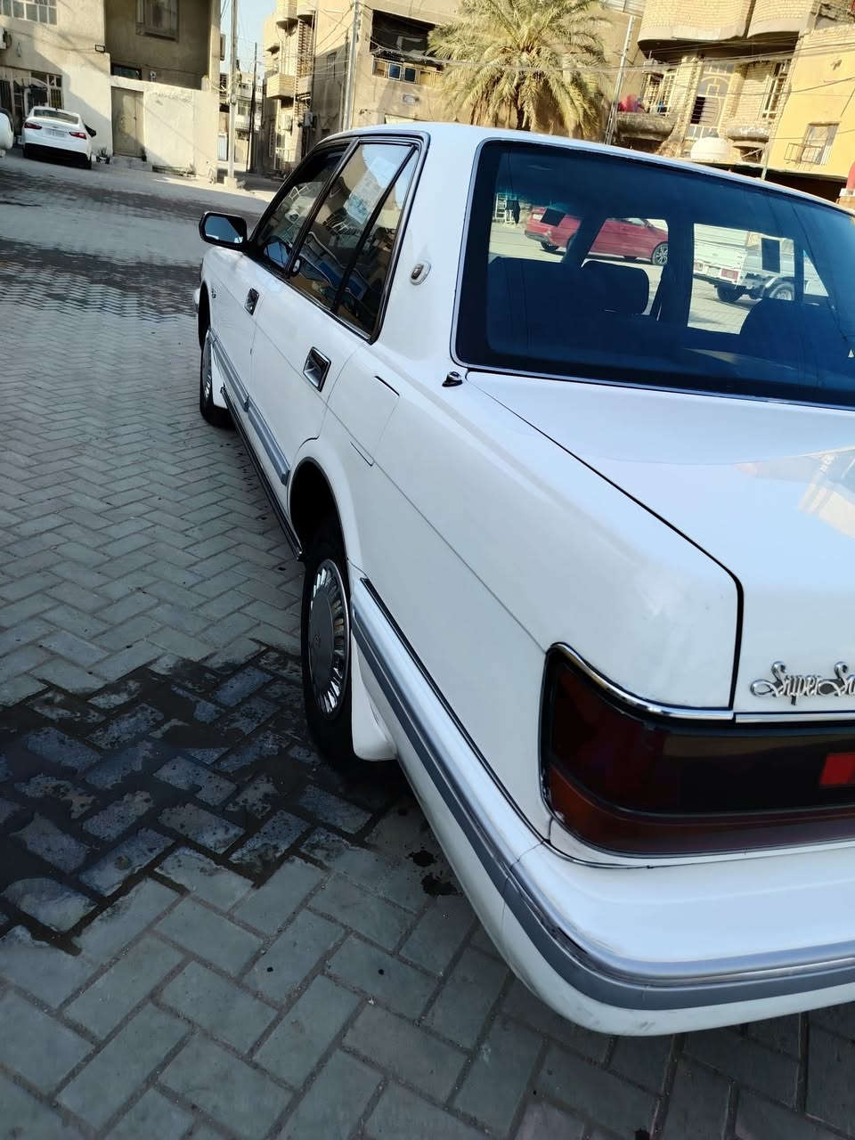 سوبر سيدان موديل1990 كير مكينه حداديه كلها جاهز 
مكانات بسيطه صبغ كلها ابلاديه تخم تاير عرفتها كلش نظيفه  اسنويه منتهيه تحويل مباشر السعر 90 مكانها بغداد الاتصال ***********
