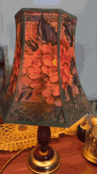 السلام عليكم تيبلام انتيك نحاس مع خشب بشت مورد راقي جدا العنوان بغداد موجود توصيل جميع المحافظات السعر الأدنى للبيع ٢٥ واتساب ***********
