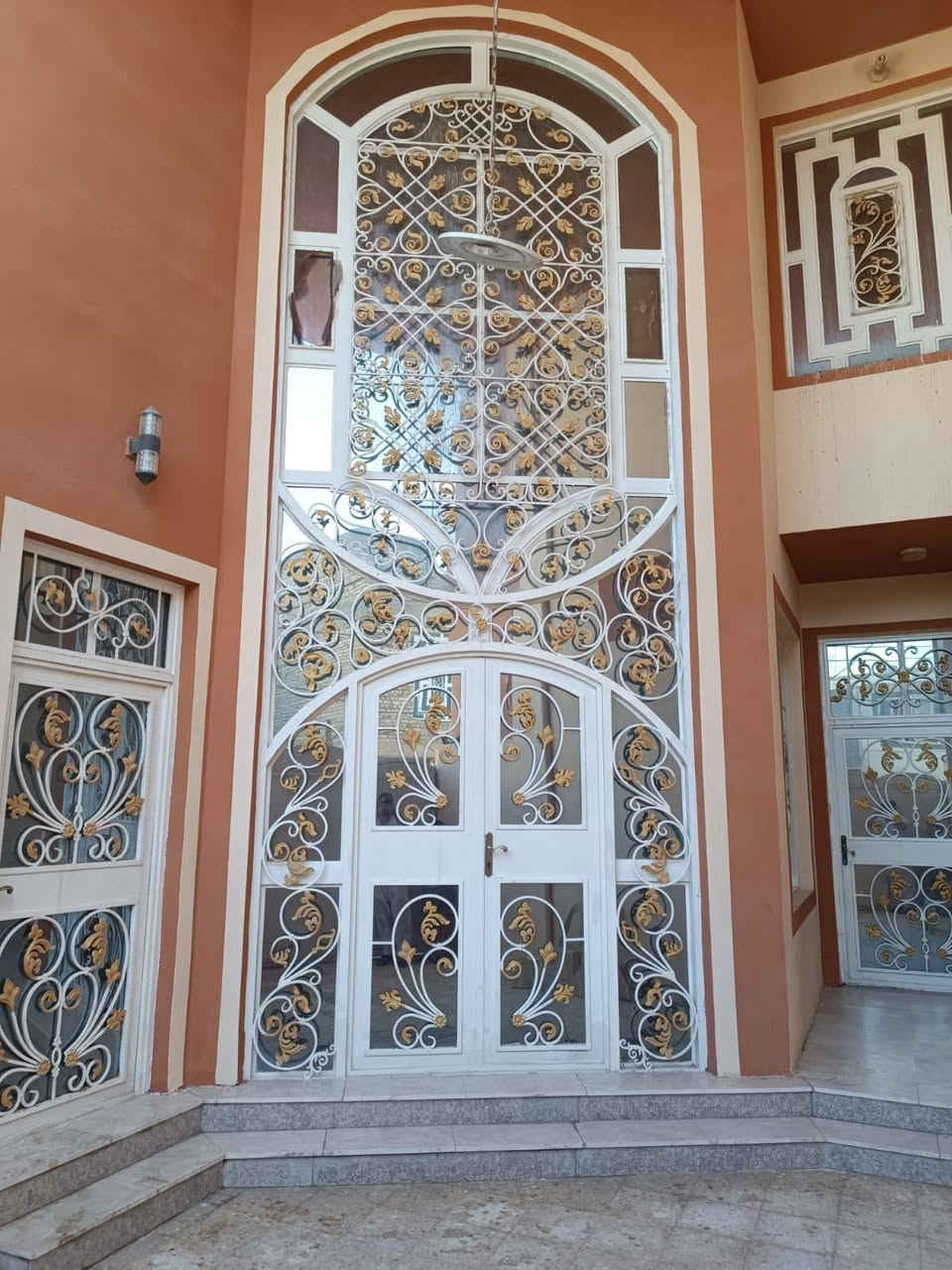 دار للبيع
في حي السلام  منطقه ٦١ الف
 مقابيل مدرسه الموهوبين مفتوحه على شارعين شارع المطبات و شارع ١٥ مال المدارس 
١٥٠م طابقين ٣ غرف نوم 
بناء درجه اولى مال جناي  ابواب صاج 
بناء صب كونكريت مسلح 
للاستفسار الاتصال 
*********** 
أو زيارة-المكتب الشراع للعقار حي السلام سايدين ابو الدجاج 

.
.
.
.

#للبيع #بيوت #عقارات #بيع_شراء #دار_للبيع #عقارات_العراق
