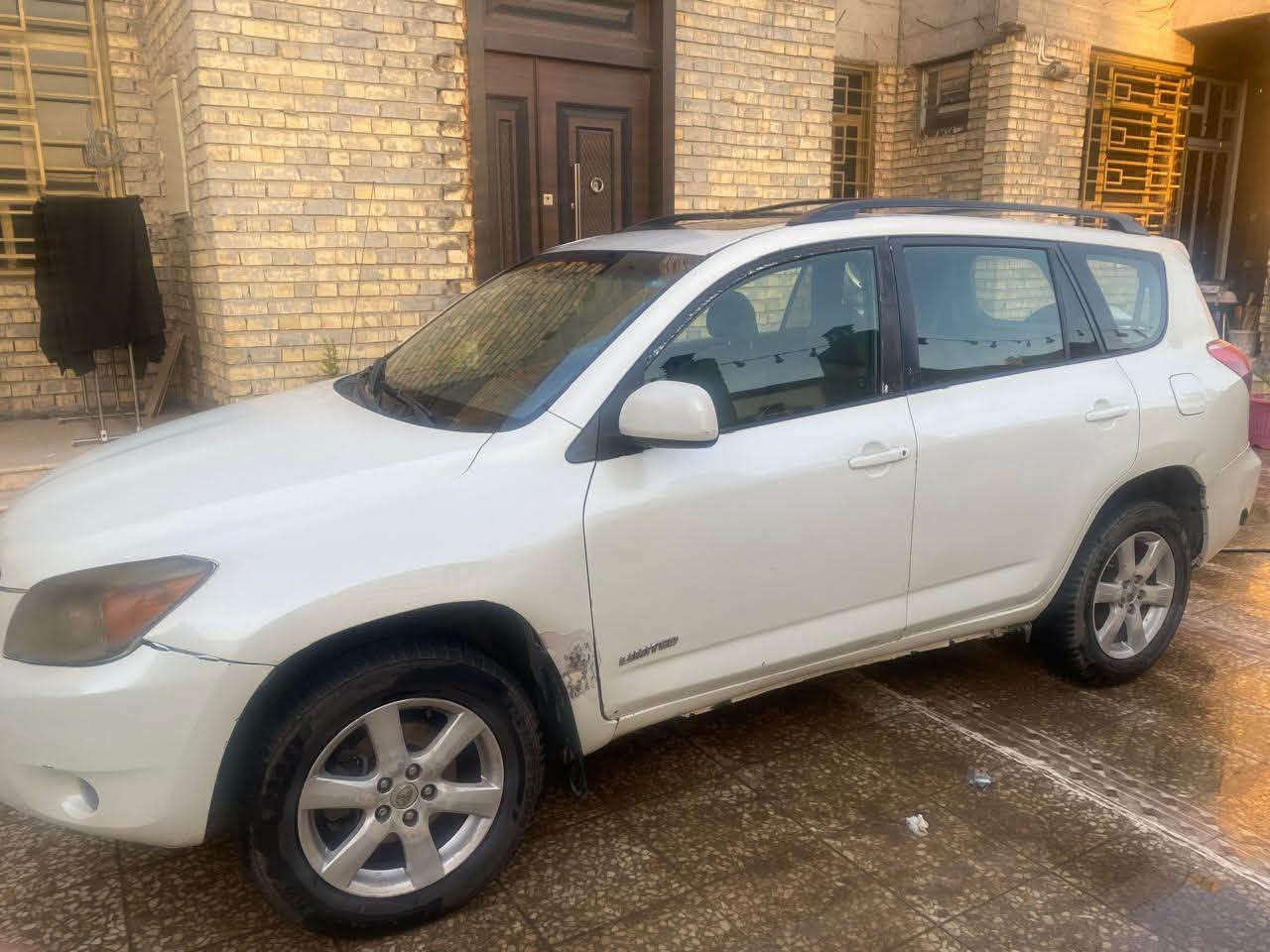 RAV 4
سيارة راف فور
موديل ٢٠٠٧ فور ويل
ستة سلندر
بيه منظومة غاز
باسمي
رقم بغداد
السعر المطلوب $8000
للاتصال هاتف ***********
