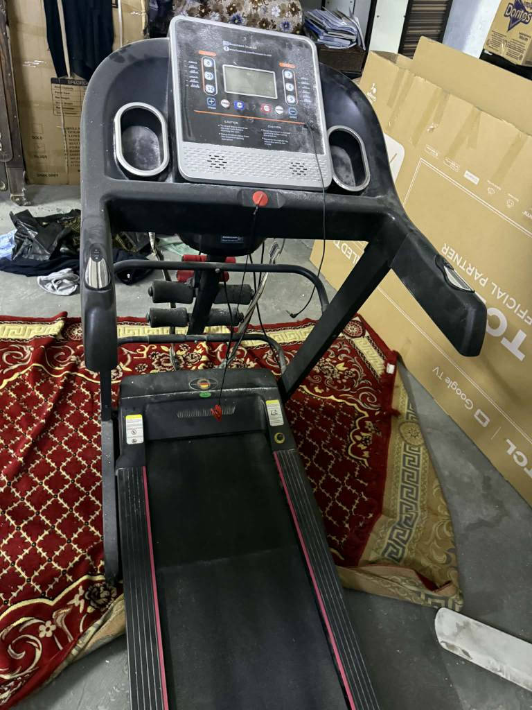 جهاز رياضي ( ركض ) مستعمل نضيف حيل 
 شغال  مواصفاتو جميلة جداً 
 مكاني الدركزلية 
للأستفسار 
***********
او 
*********** موصل, نينوى
