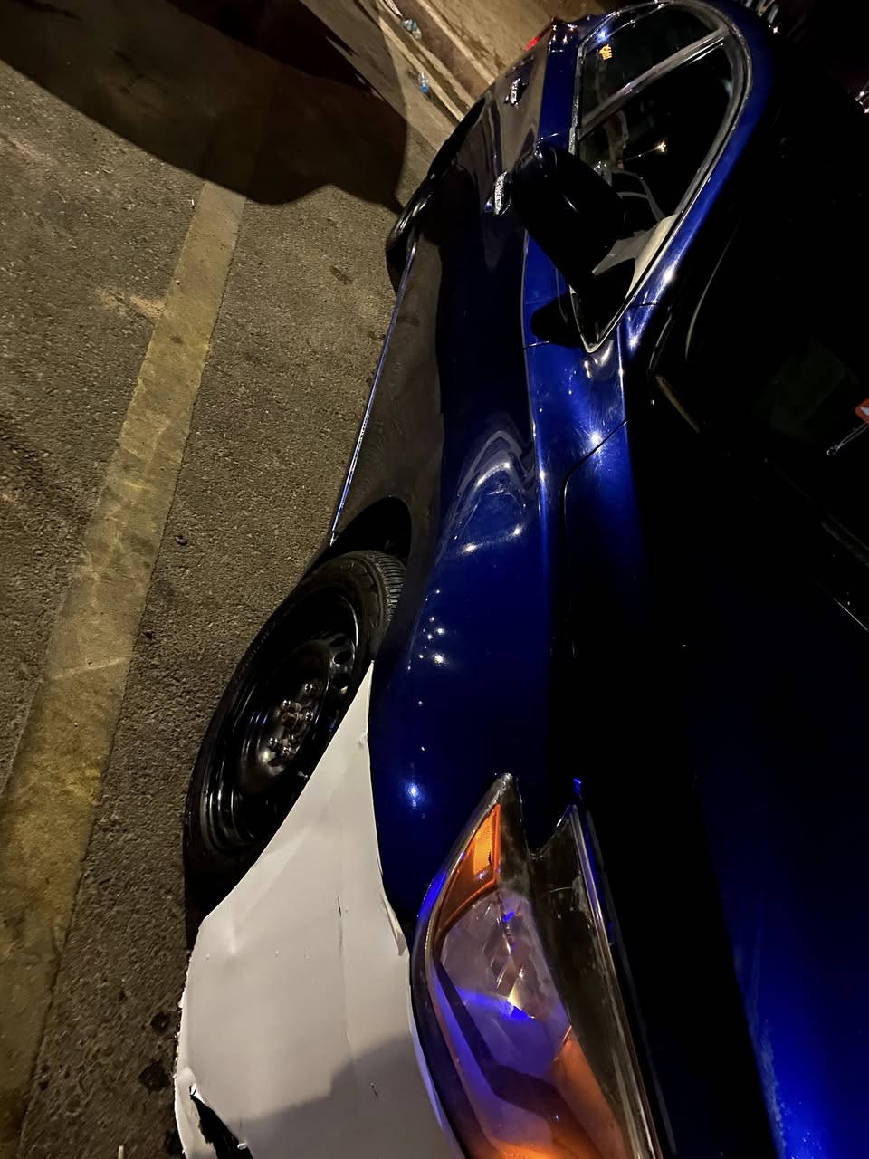 نيسان سنترا امريكي  كفاله عامه  بيها بس العرضانيه الجوه  فقط    كير مكينه كفاله   السعر .95بيها مجال***********بي وات ساب ترهم مراوس
