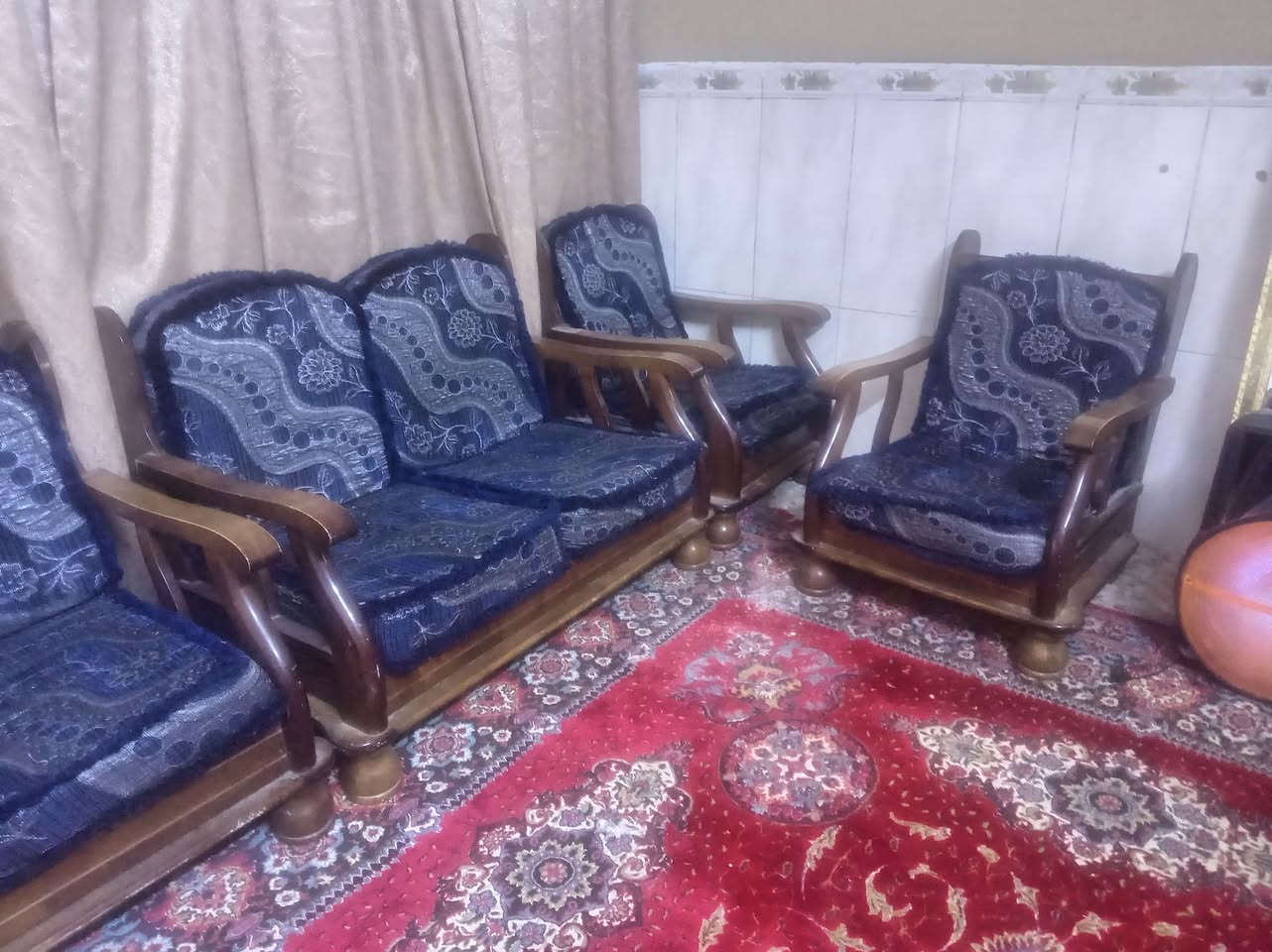 ٨ مقاعد كلاسيكي لعنوان الشعب يريد يراسني


**إذا كنت صاحب هذا الإعلان وتريد حذفه لأي سبب، رجاءا أرسل رسالة إلى الدعم الفني**