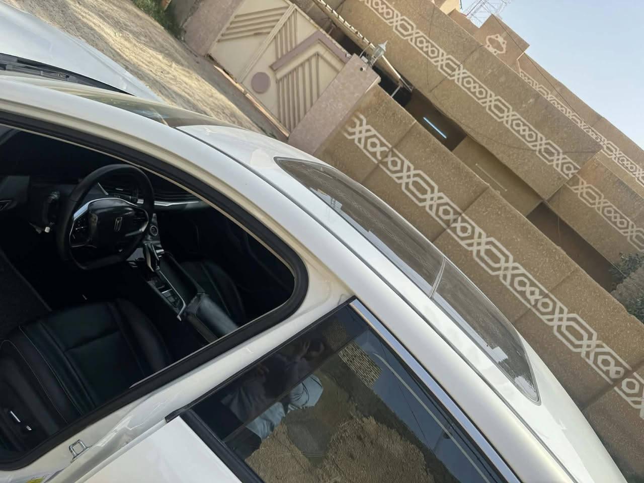 السلام عليكم سيارة B70 للبيع فول موصفات السعر 150 وبيهه مجال مكان السيارة بغداد اي استفسار هاذ ارقم ***********
