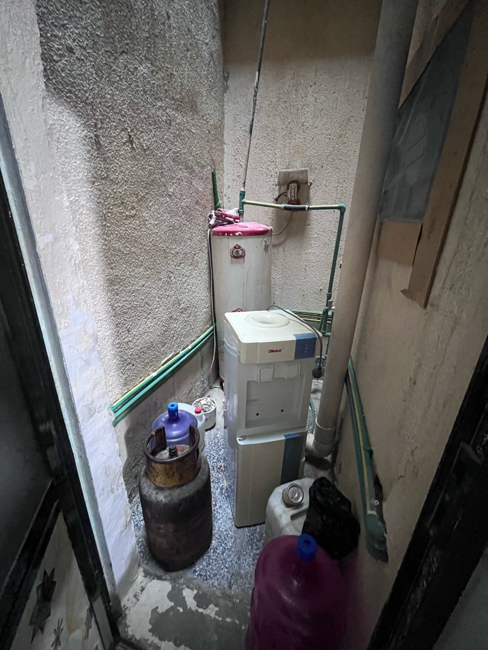 دار 72 م للبيع
الكرخ/الاسكان /شارع مستشفى الطفل المركزي