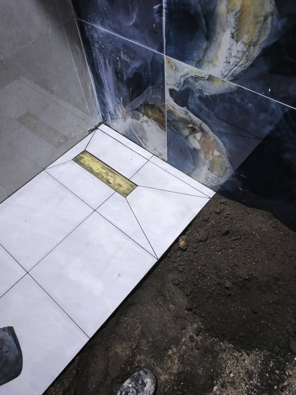 خلفه سيراميك متفرق حاليا شغل شرط درجه اولى هذا رقمه ***********
