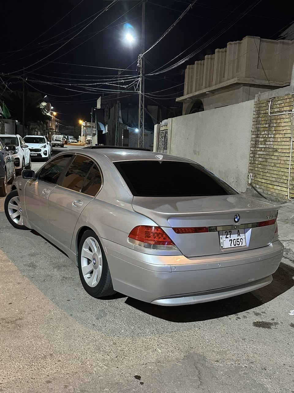 BMW 745i v8
اللهم صلي على محمد وال محمد 🤍
باخره 2002 اللون رصاصي مكفوله كفاله عامه السياره فول مواصفات بصمه 5بردات كهرباء خزن ميموري كشنات جلد تدفئه تبريد تحكم استيرن كير تعليك وسايد ابريك كهربائي حساسات امامي خلفي شاشه وموس  بل اضافه الى كلاصات يشتغلن بارد وي التبريد وحار وي التدفئه فتحه سايد روف 3طگات مثل ماموضح بلصور كلشي بيه شغال وخير من الله مكينه وكير وحداديه كفاله تخم ويل وتخم تاير جديد سياره غرفتها نظيفه جداً وكهربائيات كله شغاله وتلفوناتها وغراضها كله موجوده رقم ذي قار 4 ارقام الدولي مشروع وطني مداور بنفس اليوم سياره عل ايدي مال جناي من البيت للجامعه تاخذها ربع ماتصرف عليها مكان السياره كوت مركز المدينه السعر 133 قابل للتفاوض ويرهم بيع او مراوس للاستفسار الاتصال ***********وموجود واتساب ايضاً  وبلتوفيق للجميع .
