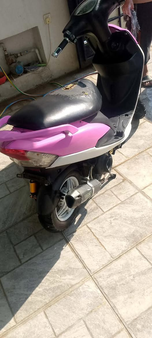 سلام عليكم ماكس عدله لون مميز (وردي) صبغ حراري مصبوغ دراجه بلاد مكينه ماملعوب بيه ابد دراجه شرط شخط مابيه كلشي شغال بيه نقص بيه فقط سلف محترك سعر 750 وبيه مجال استفسار اكثر اخاص لو رقم ***********
