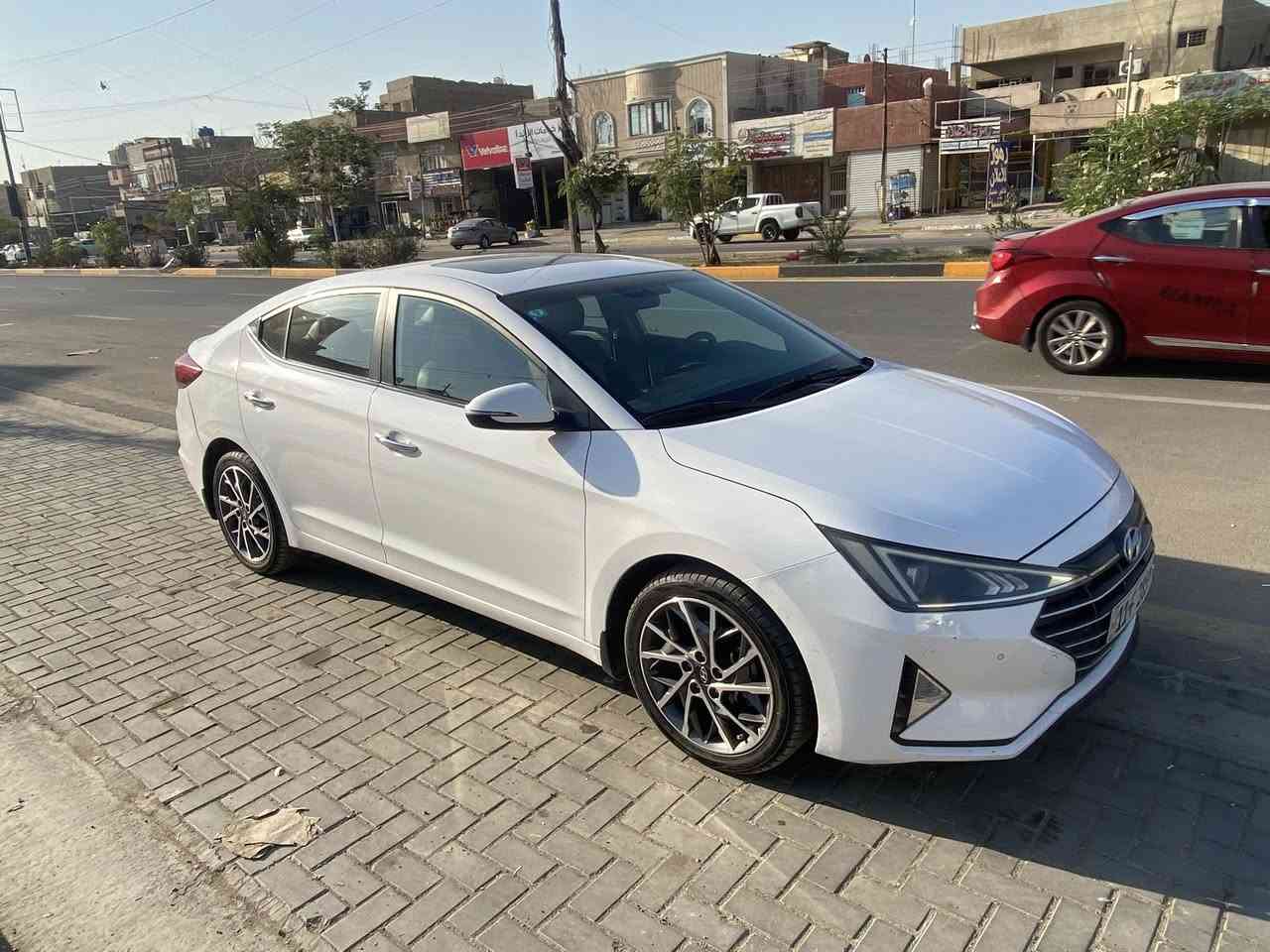 سلام عليكم النترا٢٠١٩خليجي رقم بغداد بسمي 
بيها قطعه صبغ جملغ فقط
ماشيه ١٢٢
فول موصفات 
فتحه بصمه تحكمات 
محرك٢٠٠٠دوش
رايدها ١٥٥
وبيها مجال 
مكاني بغداد
الاستفسار***********
