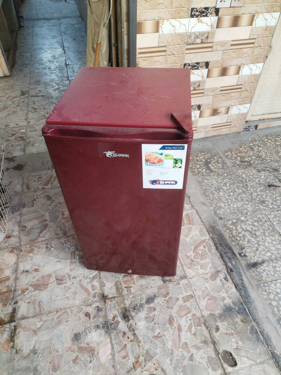 ثلاجات عدد 4 شغالات للبيع العنوان بغداد حي اور الشراي يتصل على هذا الرقم ***********
