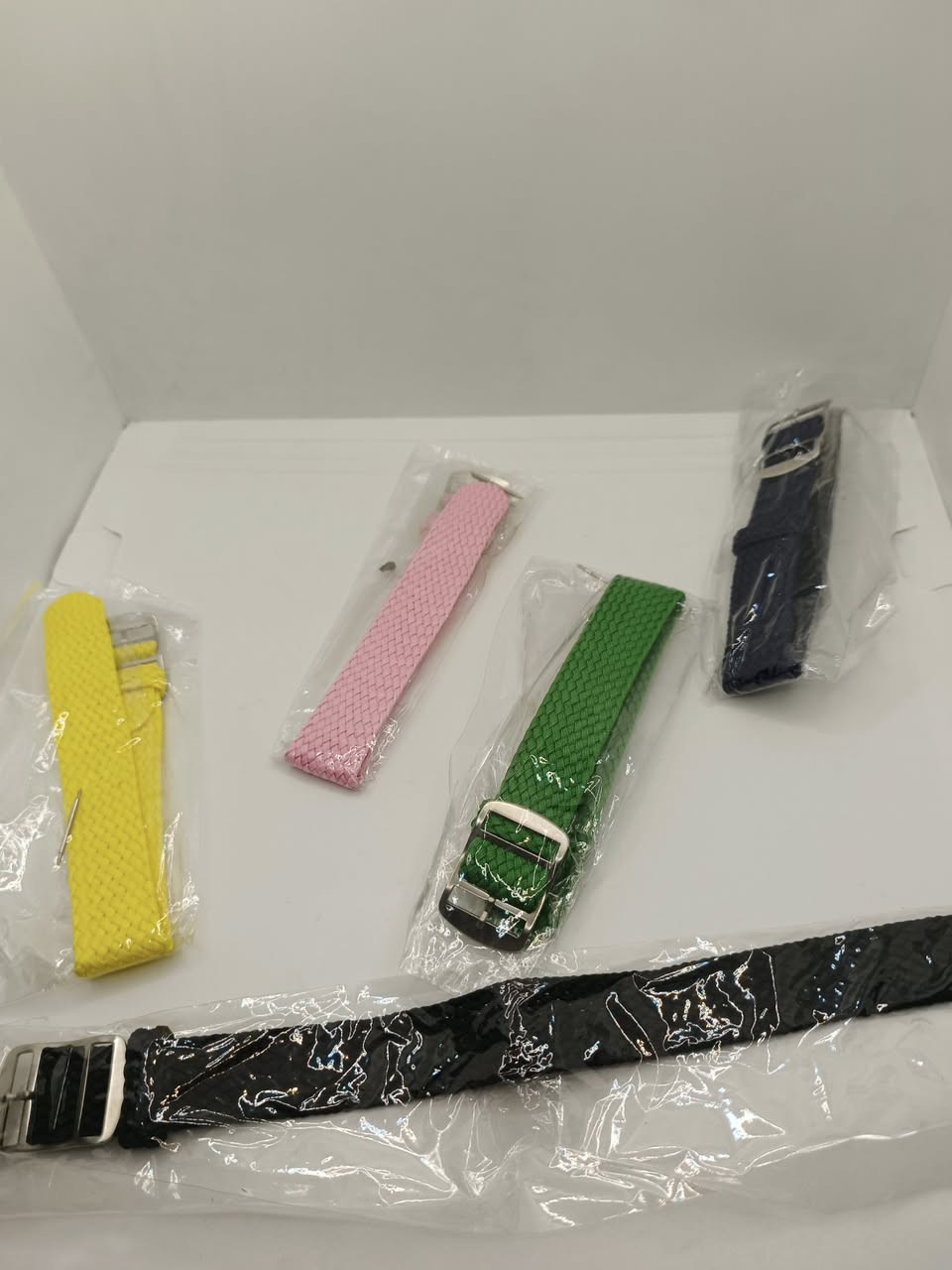 أي قطعة تعجبك سعره الف دينار بس


**إذا كنت صاحب هذا الإعلان وتريد حذفه لأي سبب، رجاءا أرسل رسالة إلى الدعم الفني**