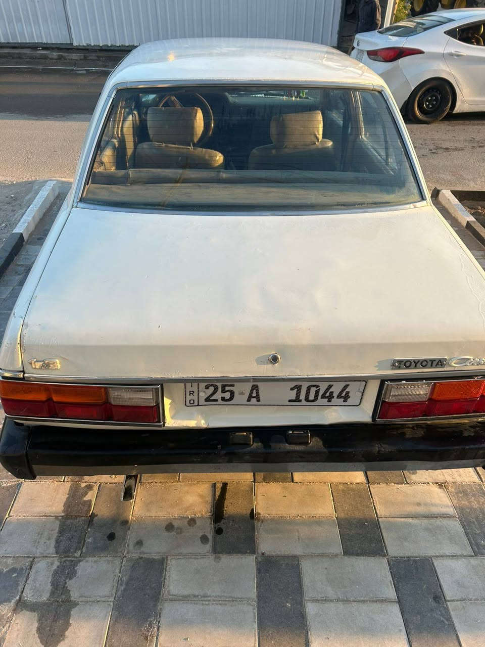 السلام عليكم كرونا 81 جاهزه  من كلشي معمره جديد  مكينه كير اكسل تخم تاير صدر جديد تراي وين ميعجبك رقم جديد تحويل مباشر رقم مميز السعر 32 وبيها مجال *********** مكان السياره بغداد البلديات
