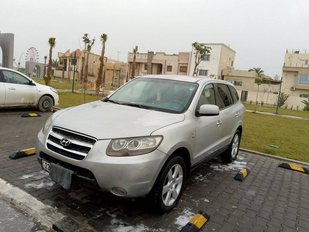 سنتافيه ااادوات ااادوات 
موديل 2010
رقم اربيل متومه بيها حصت كاز 
سبعه راكب 
كشنات جلد 
تدفئه بل كشنات 
تخم تاير هستوني شاده 
تحكم ستيرن
تبريد ثلج 
مكصوصه جنطه 
حداديه طوبه 
مكينه وكير كفاله 
مكاني بصره 
السعر 48وبيها مجال بسيط 
***********
