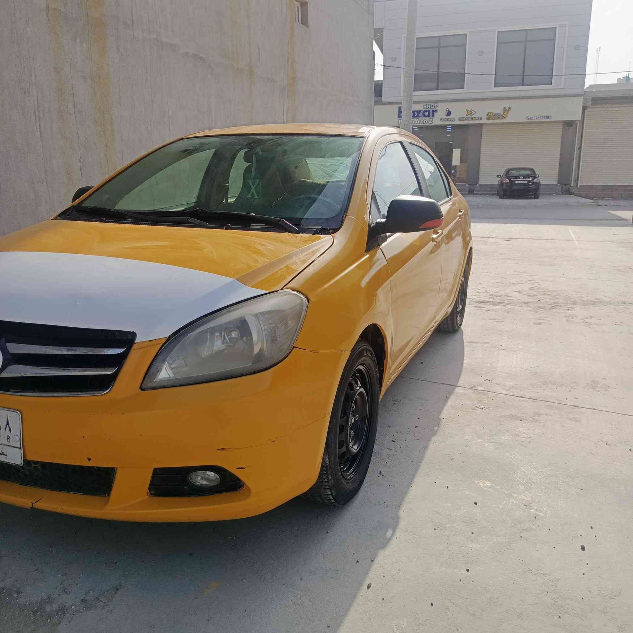 السلام عليكم ورحمه الله وبركاته اخويه فولكس لبيع موديل 2011 كميه وكير كورلا كير عادي عقل وضفيره كورلا صدر امامي خلفي جديد مدوشمه جديد كهربائية كله شغاله ليتات زنون تخم ويل جديد تايرات نص عمر مصبوغ درجه اولى حزام جماليه فقط مكاني ديالى خانقين رقم بغداد ***********
