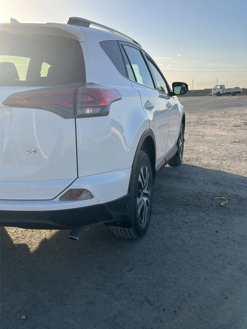 للبيع راف فور 
موديل 2018 رقم صلاح الدين مشروع وطني سنويه لل 2030 بسمي شرط التحويل حتى الهزه جديده السياره مكفوله من الصبغ ضرر امريكا فقط دعاميه بيها بارد بصيط بدون دواخل وبدون ارباك محرك كير صدر تبريد تدفئه كله شرط ربع ما عايزها السعر 178$ 
هـ *********** موجود واتس مكان سامراء
