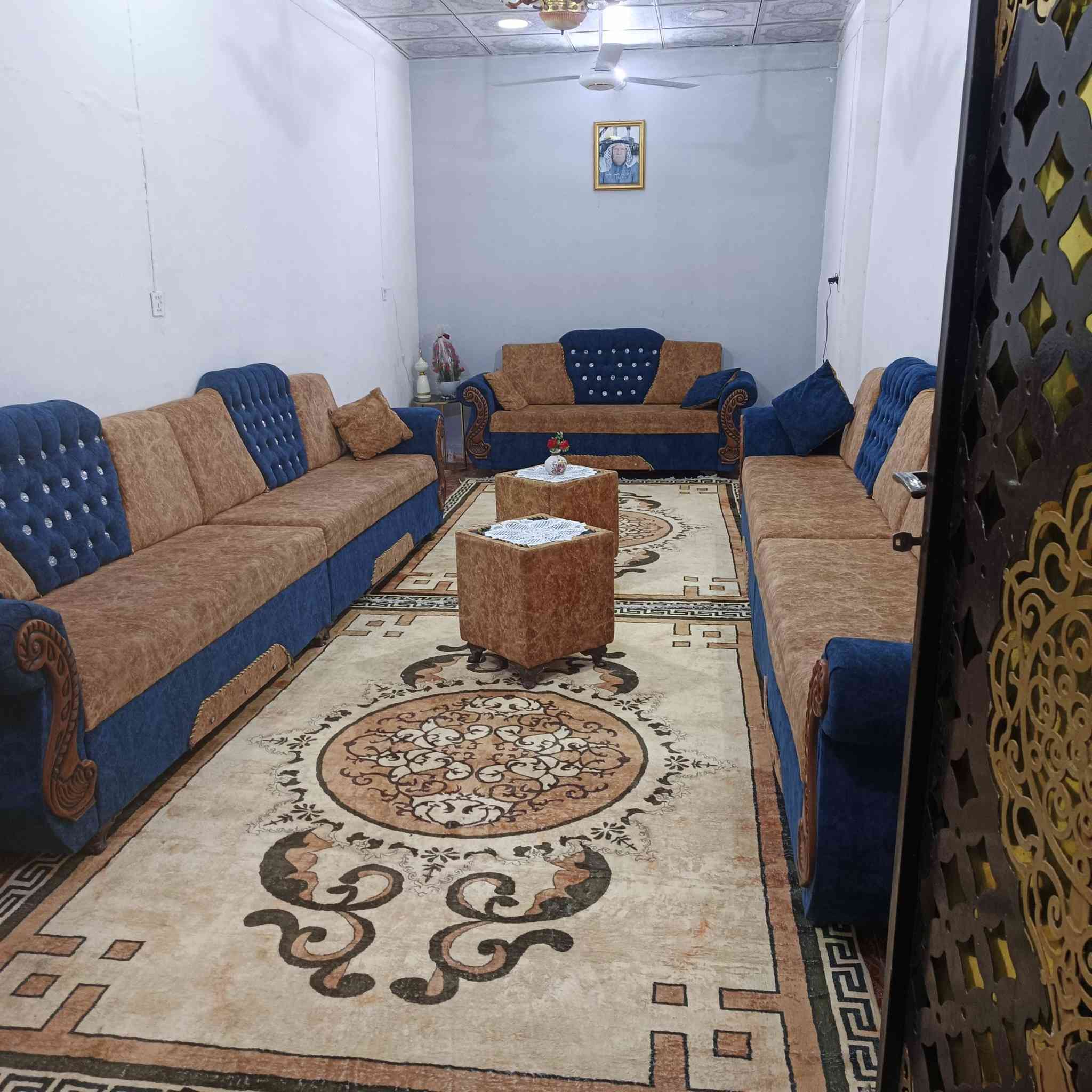 بيت لبيع منطقة الإسكان قرب مدرسة الشعاع أو المآثر المساحة ١٣٦ السعر خاصة ***********
