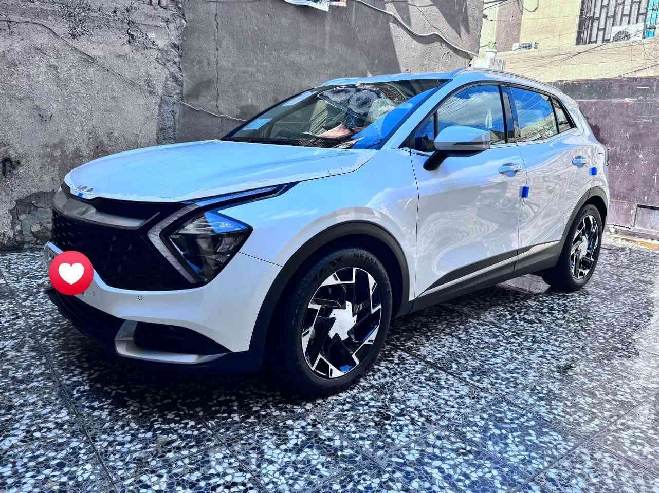 السلام عليكم للبيع كيا سبورتج موديل 2024
خليجية كافالة عامة شرط السونار بدون رصعة وشخط
السيارة وضع  شركة ستخدام شخصي 
ماشية 18
السيارة رلل قبل ن بغداد بسمي
مكينة حجم 2000دوش
مواصفات 
شاشة دجتل متصل 
كشنين كهرباء
بصمة ابواب وتشقيل 
كامرة دوارة
اريل افديشن
تحكم مقود جهتين
لد امامي خلفي 
مود درايف ويكو
قطعتين تبريد
شاحن واير ليس
حساس خلفي امامي
ويل كب 19
5 ويل كب
اشاير بل مري ومري شفط
سايد بريك بصمة 

السعر 222
العنوان بغداد مدينة الصدر شارع الاورفلي
***********
