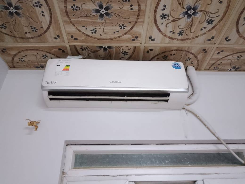 س ع عندي سبالت عدد 2 للبيع الشراي يتفضل على رقم ***********
