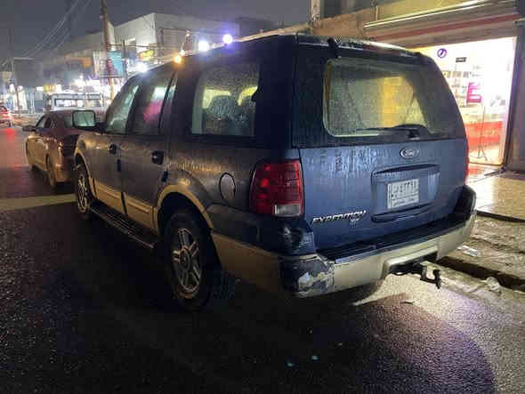 فورد اكسبديشن موديل٢٠٠٣رقم بغداد شرط التحويل السعر 50وبيها مجال بسيط مكينه وكير وكهربائيات كلها مكفوله تخم تاير وتخم ويل جدد بلاديه السياره بيها بس ربع الجاملغ وربع الباب الصدر سياره جاهزه للاخير بس صدرها شويه يرادله ترتيب مكاني بغداد الشعب الثعالبه للستفسار ***********   
***********
