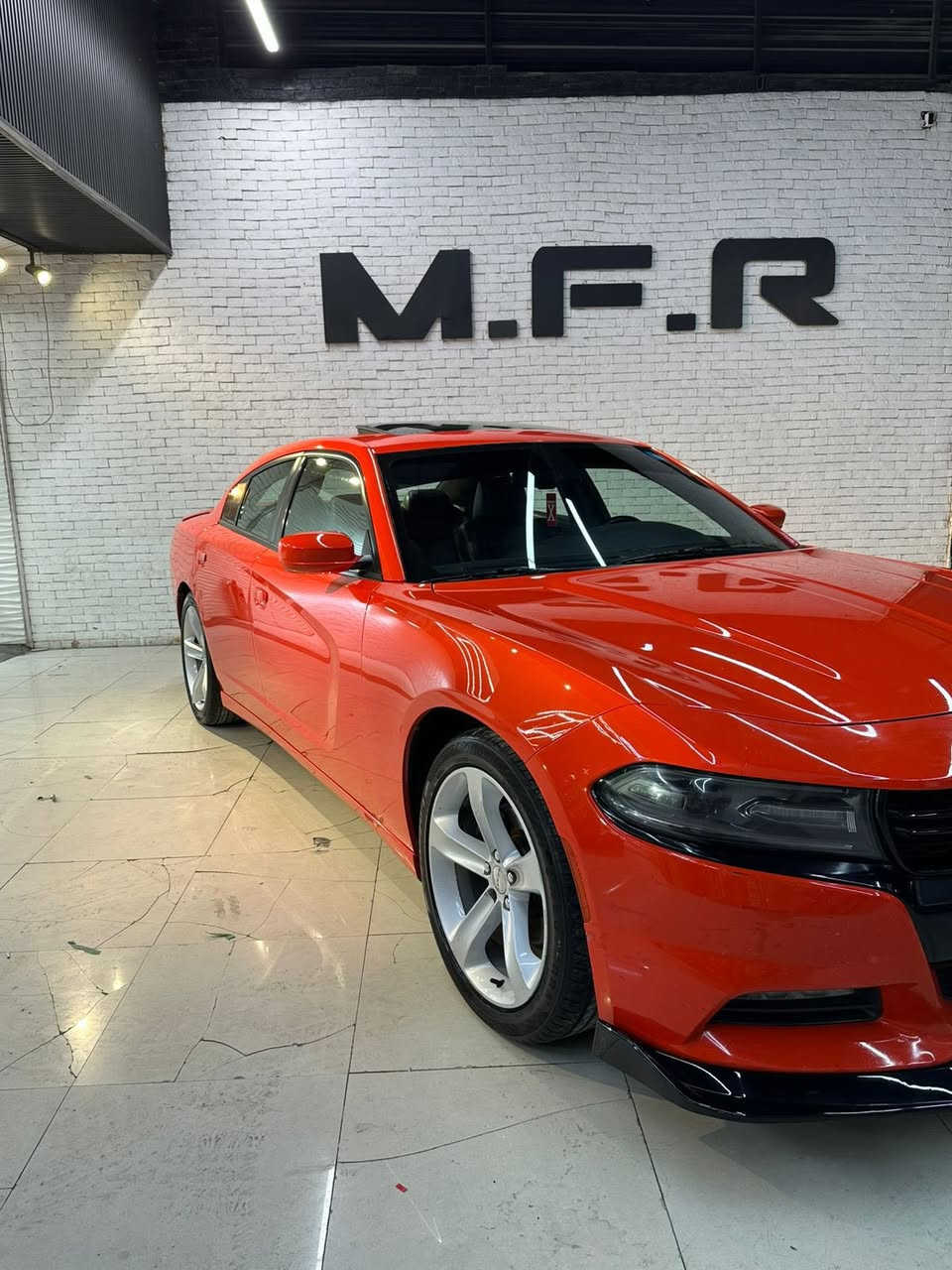 DODGE CHARGER SXT 2019 

وارد امريكي حادثها جاملغ خلفي جهة السكن فقط
رقم بغداد بأسمي هزة وسنوية جديدة
مكينة 3600 تو ويل 
كشنات جلد كهرباء خزن ميموري تدفئة وتبريد 
فتحة سقف 
شاشه كاربلي
تشغيل عن بعد
وباقي مواصفات الجارجر المعروفة 

اي استفسار وصور حادث واتساب 
***********
بغداد  الصليخ
