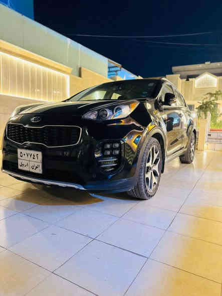 السلام عليكم ، كيا سبورتج 2017 SX
بيع. مستعجل السعر_١٤٣ قفل ققل
(( أعلى فئة بالسبورتج وبالكوري كلة 💯 ))
السيارة Full options 
محرك 2000 T GDI يعني طيارة ارضية ✈️
236 حصان 🐎 
AWD دفع رباعي 
المواصفات / 
* بصمة
* بانوراما
* شاشة اكبر حجم 
* مازدات خلفية LED 
* انضمة زينون كاملة متحركة عند التشغيل 
* بلوجكترات 4 LED FULL
* تبريد قطعتين
* كشنات تدفئة + تبريد 
* كشنات جلد كهربائي
* دخول ذكي 
* اضوية ترحيب 
* ستيرن تدفئة 
* نضام Bluetooth
* نضام CarPlay
* نضام Android 
* جنطة ذكية 
* نضام ABS 
* انضمة قيادة SPORT + ECO
* نضام تحديد مسار 
* نضام كروز 
* ويل اكبر حجم 23
* مرايات كهربائية 
* فرامل الكترونية / AUTO Hold
* نضام Airbags full 
* رادارات جانبية
* رادارات خلفية
* رادارات امامية
* ••••••••••••••••••••••••••••••••••
والحلو بيها نضام سماعات Harman Kardon
يعني دمام ونقاوة وصوت عيش اجوائك ، 🔊 
••••••••••••••••••••••••••••••••••••••• 
الحادث / السيارة بيها فقط بارد بدون قطرة صبغ 
المسافة المقطوعة / 73000 mi 
العنوان الشعب 
 
رقم الهاتف / *********** واتساب
