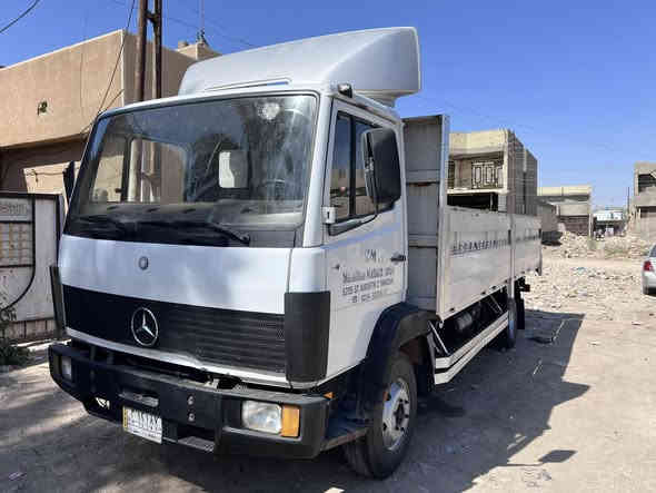 سلام عليكم شباب البه موديل 91 بغداد شاصي 6وربع تخم تاير جديد كير ومكينه مكفولات مكينه 6الكير 5نمر السياره خير منالله لا ضربه ولا صبغ السعر 90وبيهه مجال لطيبين  النوان بغداد قرب مجمع بسمايه وأي ستفسار هاذه رقمي ***********هاذه رقم  رعي السياره اني مكلف بل نشر
