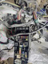 قاعده فيوزات كامله اصليه مستخدمه شوفر لوف   يتوفر جميع ادوات شوفرليت ل...