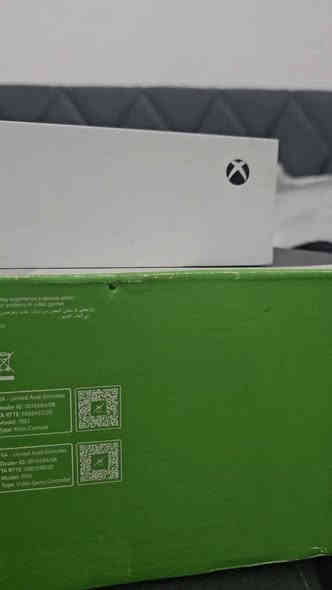 اكس بوكس سيريس اس للبيع بعدة بالكارتون سبب البيع ارد اشتري لابتوب اقرة بي مكاني السماوة ويا جوستك وحدة وبي العاب فيفا وجي تي آي وبيس واكو بعد العاب لان كلساع امسح ونزل هذة رقمي للأستفسار ***********
