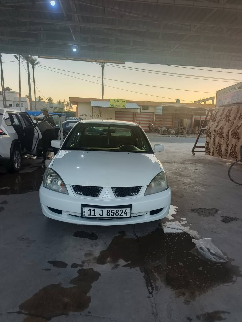 لانسر 2004 رقم بغداد انكليزي باسمي تحويل مباشر سنويه مجدده محرك 2000 جديد / كير اوتماتيك جديد / تبريد / تدفئه / كهربائيات كلها شغاله/  غرفتها جديده /سياره جديده  و جاهزه مصبوغه حزام جماليه فقط مكاني 
ديالى / سراجق
 السعر 68 و بيها مجال  للاستفسار الإتصال  
‏ *********** ‏
غير متواجد على النت
رجاء لحد ينطي سعر من يمه
