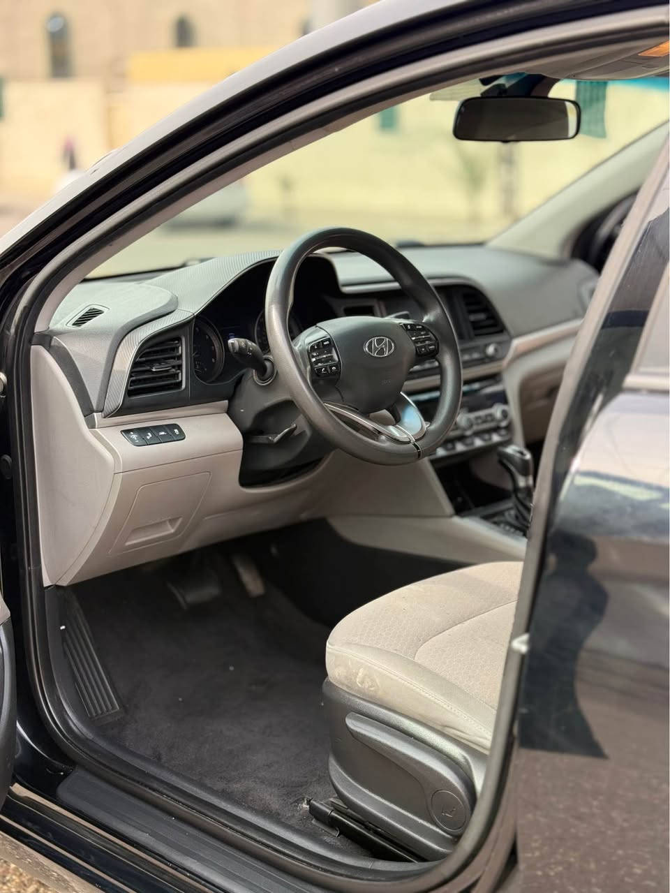 هونداي النترا 2020 وارد امريكي محرك 20 دوش
مواصفات فول عدا بصمة وفتحة سقف
ضرر امريكا قطعتين فقط
🔴تحكمات ستيرن جهتين
🔴ثلاث وضعيات قيادة
🔴مانع اصطدام
🔴كروز سرعه
🔴نقطة عمياء
🔴لايتات زنون
🔴شاشة كبيرة
🔴كار بلي
🔴***********
‏🔴***********
السيارة موجودة بالموصل
السعر خاص موصل, نينوى
