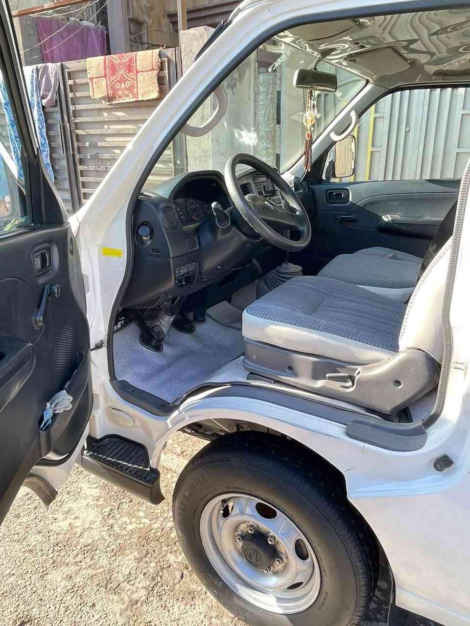 السلام عليكم نيسان يورفان 2012 مكفوله كفاله عامه ما عده  بارد خفيف موضح بل فيديو مكفوله من كل شي  عنواني بغداد الستفسار الرقم ***********
