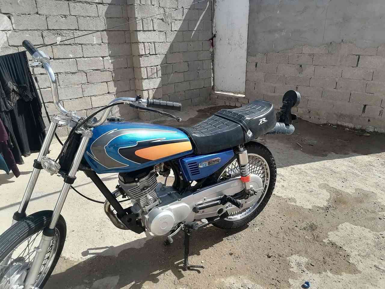 السلام عليكم دراجه للبيع اوراق اصولي مكان الحمزه السعر 450
*********** موجود بس على الرقم
